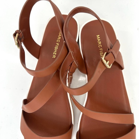 Marc Fisher Grandie Treaded Flatform Leather Sandals - Picture 7 of 7